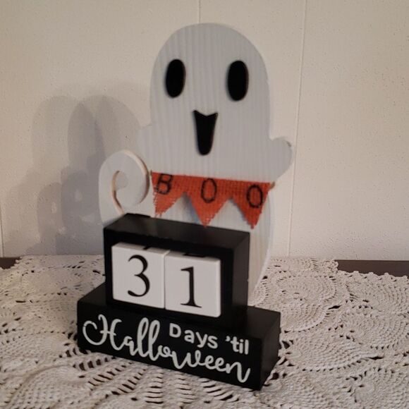 NWT Wooden Halloween Ghost Countdown Calendar Home Decor - Picture 3 of 4